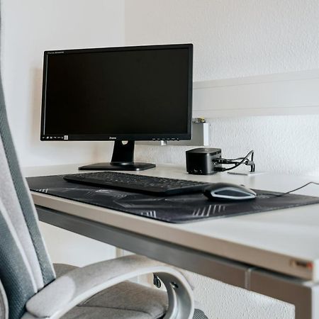 Blissplace 3 Zi Premium Apartment Nahe Getec Arena Mit Kingsize Betten Und Balkon Magdeburg Ngoại thất bức ảnh